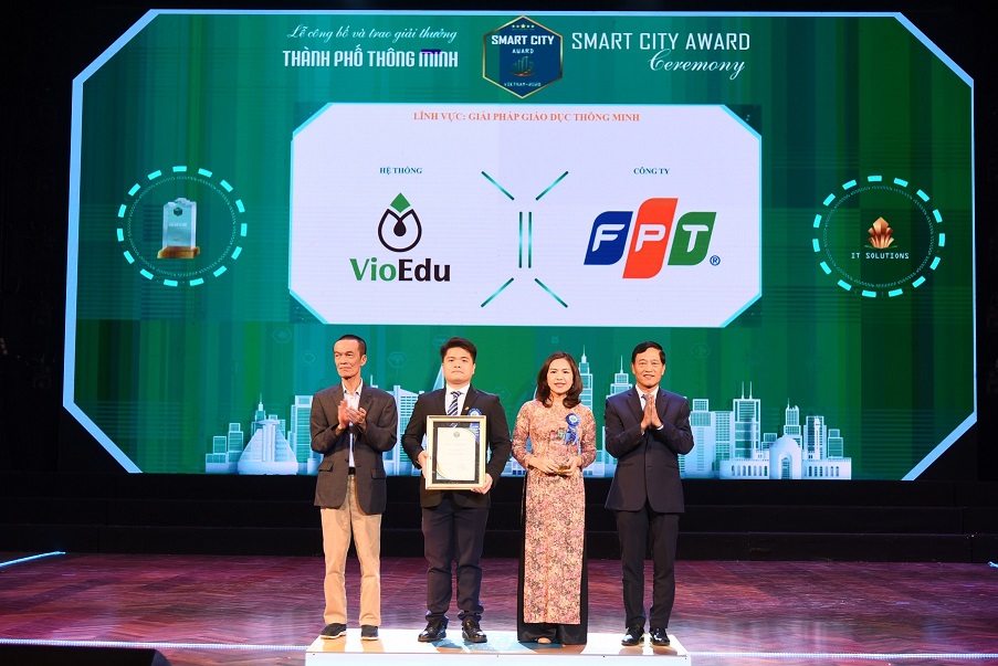 VioEdu-nhận-giải-giáo-dục-thông-minh