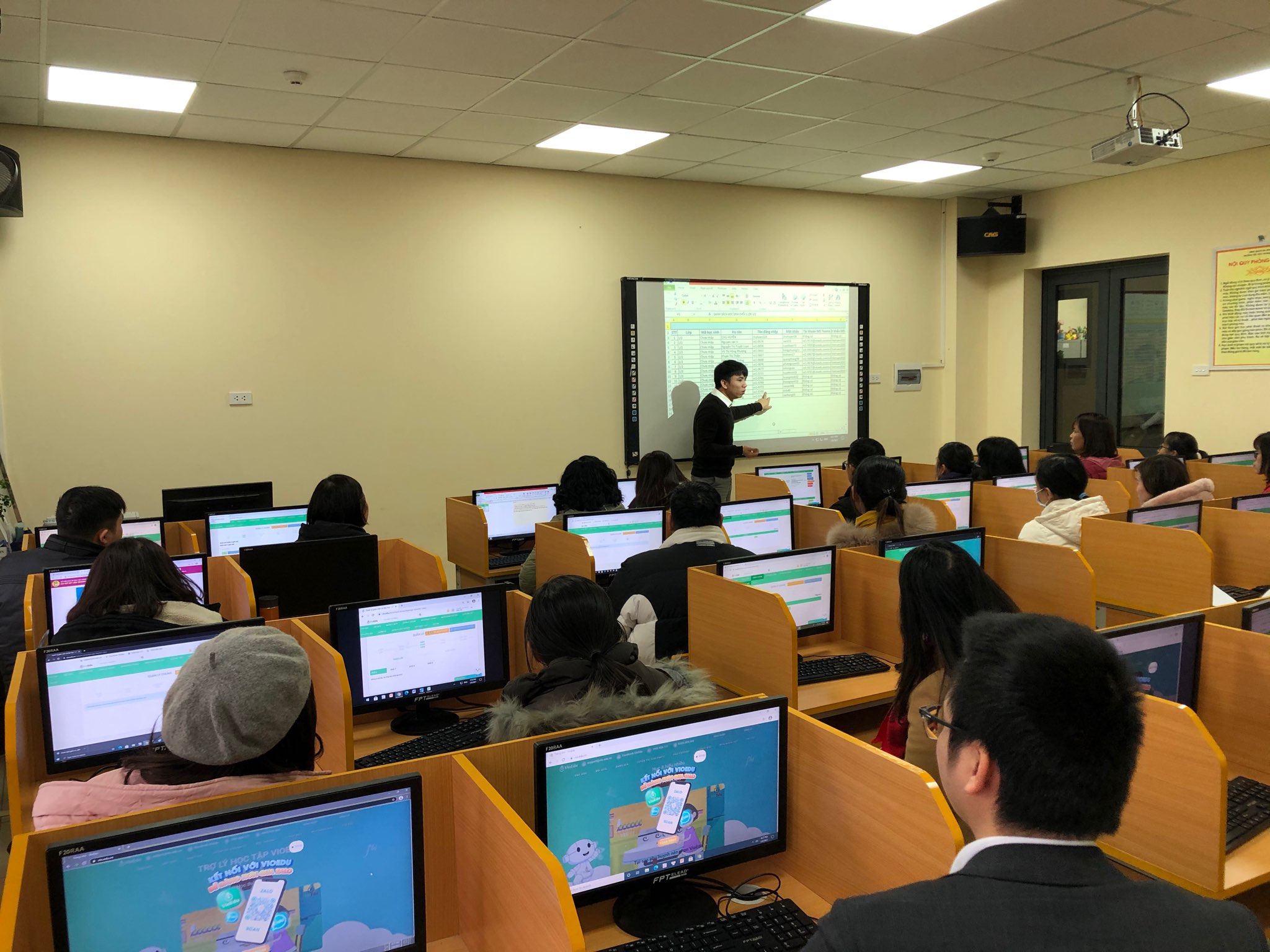 Tập huấn triển khai Đấu trường Toán học VioEdu tại quận Ba Đình