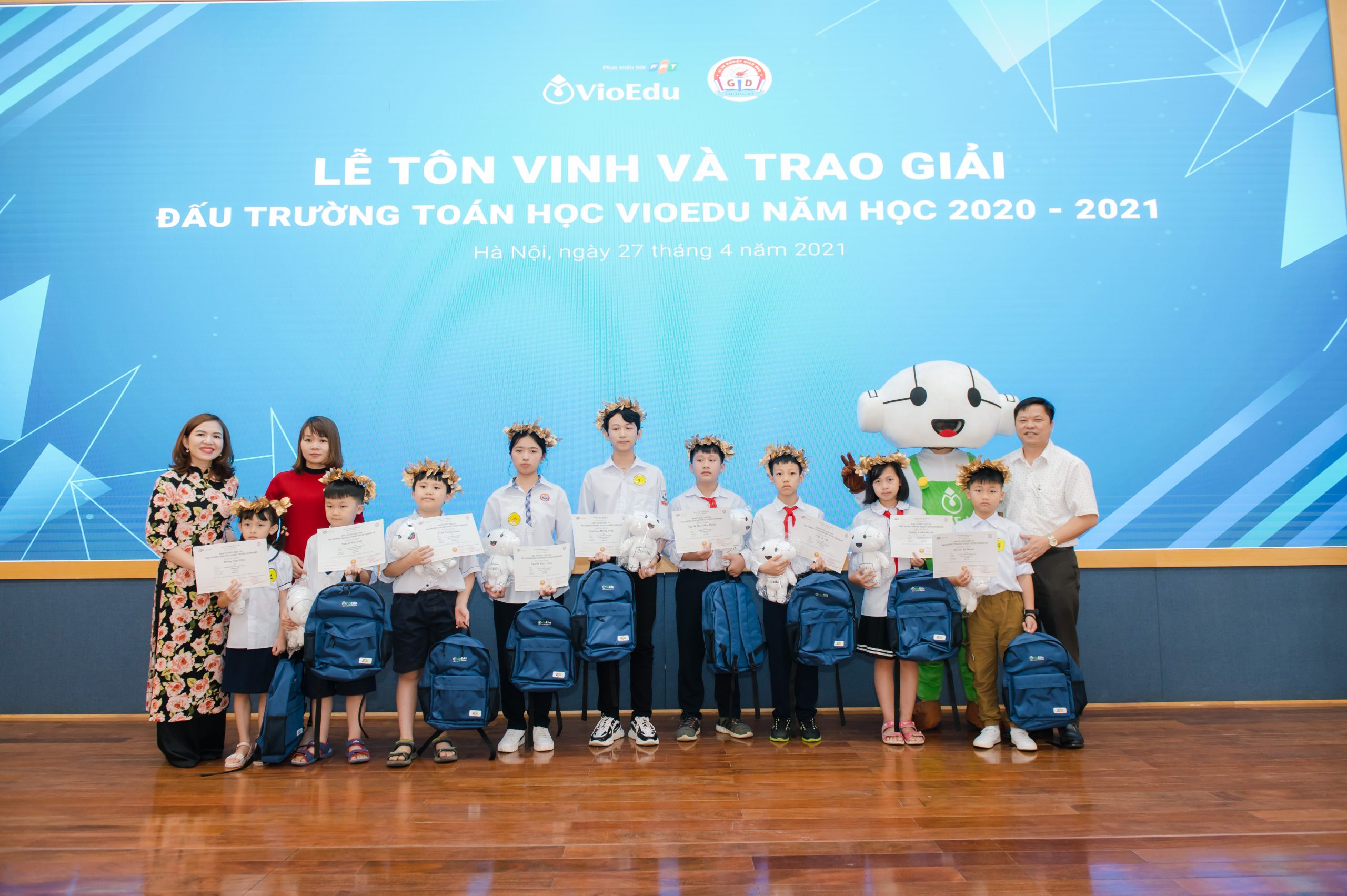 Trao giải đấu trường toán học VioEdu huyện Chương Mỹ
